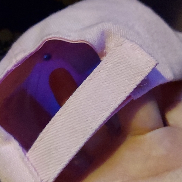 NY Yankee baseball hat - Picture 3 of 4